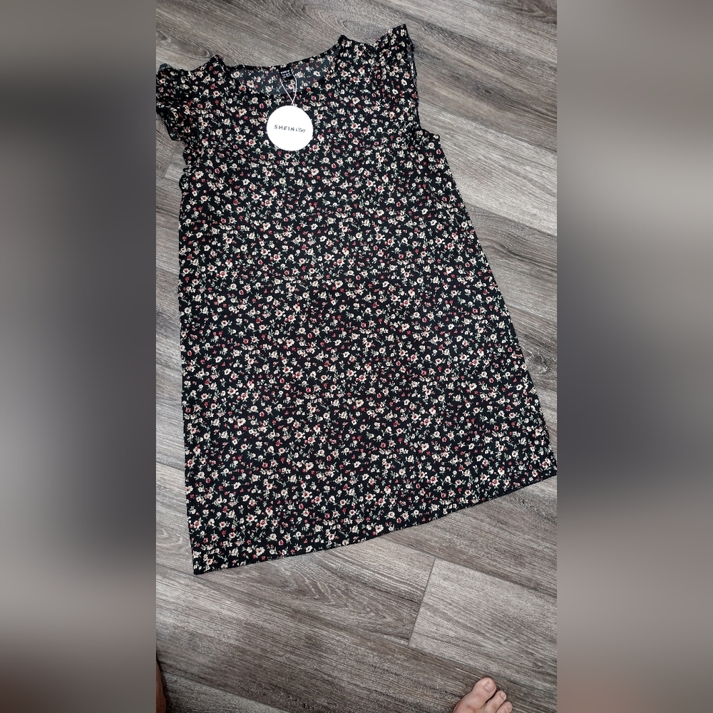SHEIN Women's Ditzy Floral Dress Size Medium